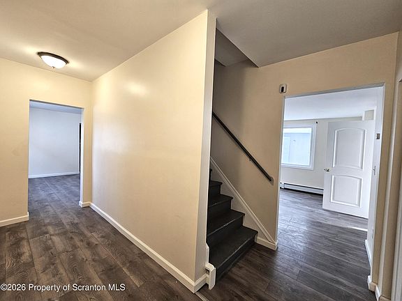 2nd image of 154 S Sumner Ave