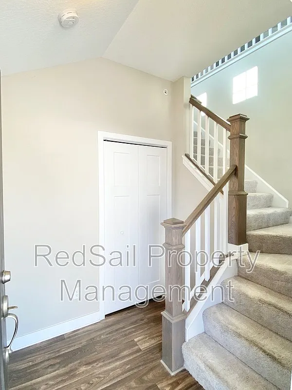 2 bed, 2.0 bath, 1375 sqft, $2,100 — Photo 2
