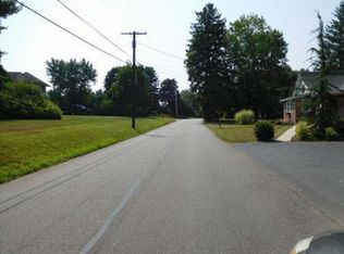 1005 Old York Rd, Neshanic Station, NJ 08853