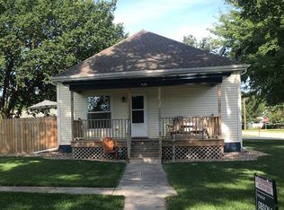 428 2nd St, Hampton, NE 68843