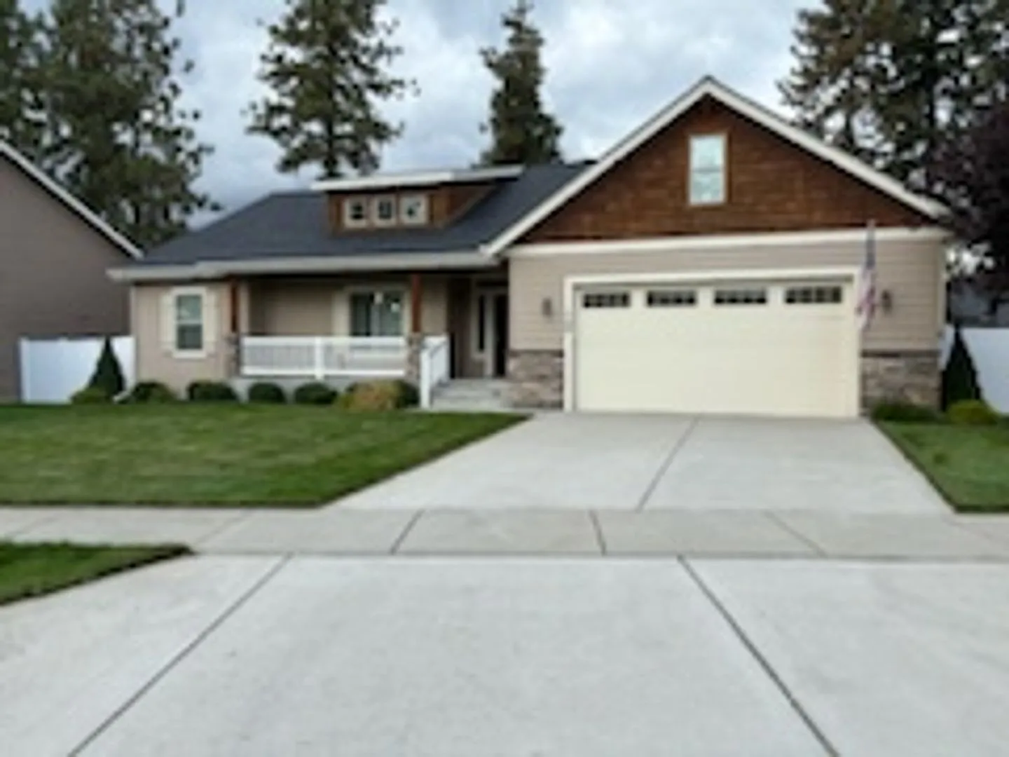 Beautiful home in Lake Forest — Photo 1