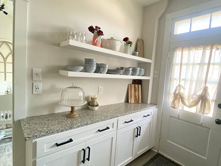 207 Jackson St — Photo 6