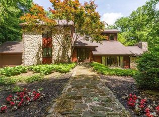 10566 Fall Creek Rd, Indianapolis, IN 46256