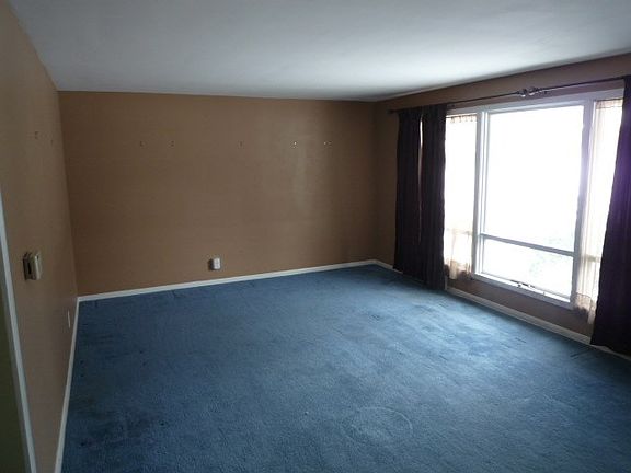 2nd image of 3374 Purdue St