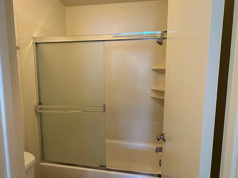 2950 Portage Bay — Photo 22