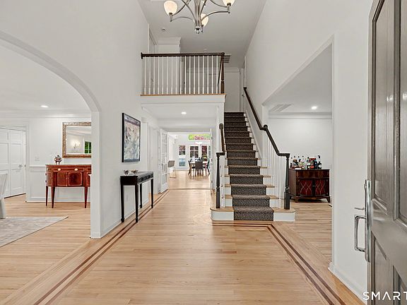 5th image of 9 North Ridge Road