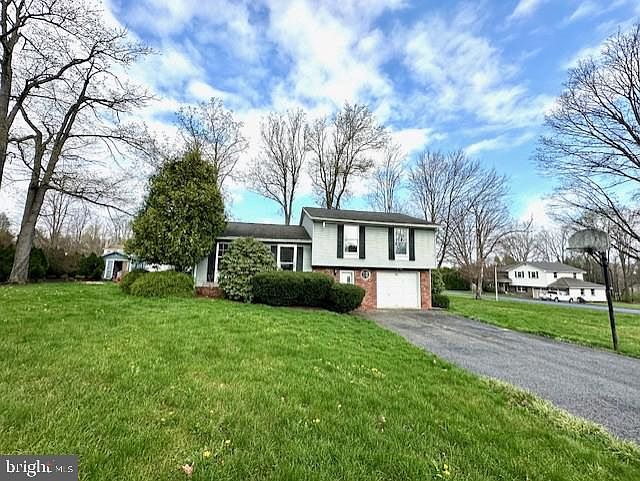 1st image of 244 Kelly Dr