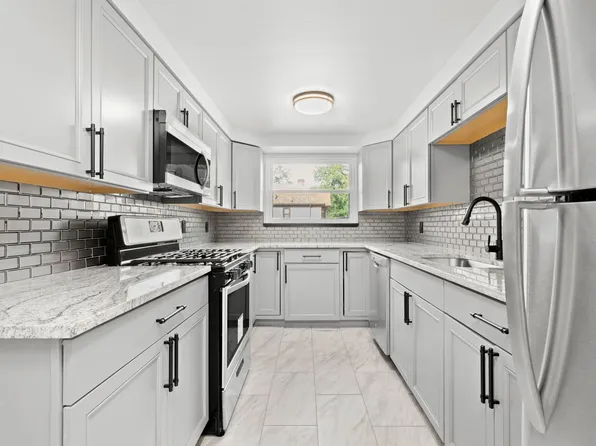 84 Pasadena St, Pittsburgh, PA 15211