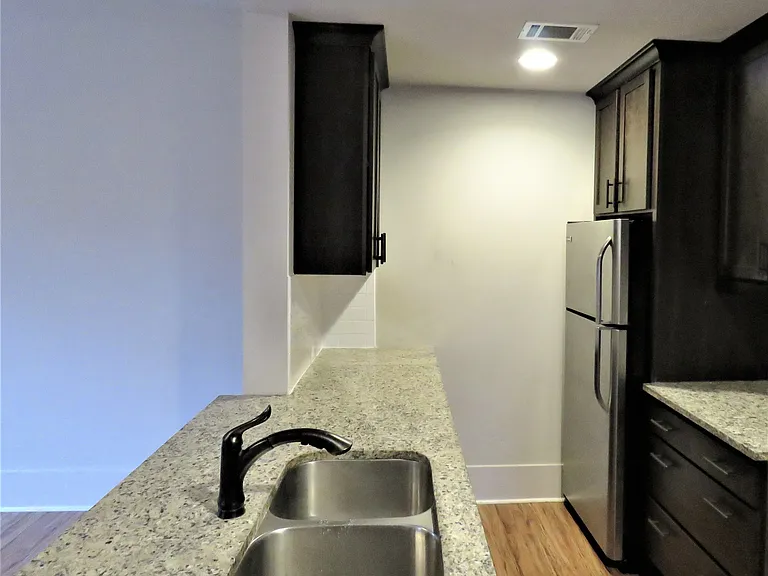 519 E Capitol Ave #2C — Photo 11