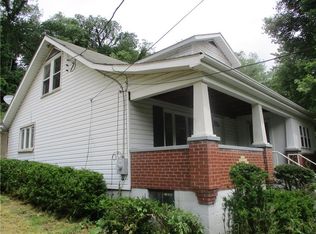 60 Walnut St, Coal Center, PA 15423