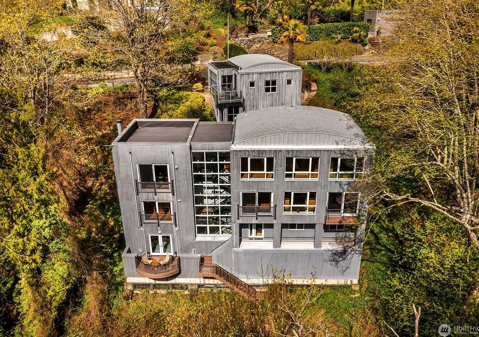 Architectural Seattle Masterpiece with Panoramic Water Views — Photo 1