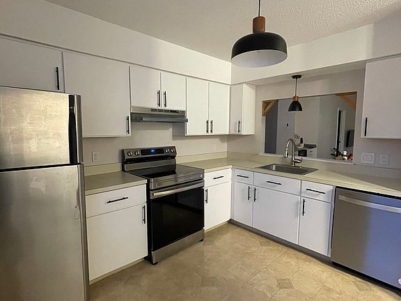 New fridge with water dispenser being delivered 10/15