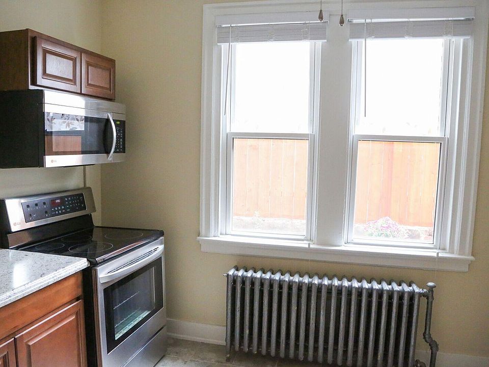 Kitchen - with modern, stainless steel appliances!