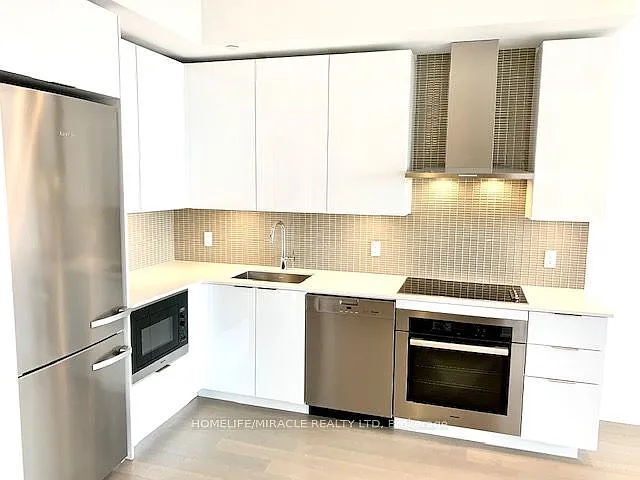 30 Shore Breeze Dr #LPH01A — Photo 8