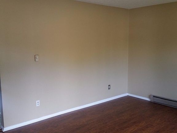 4th image of 1085 Pennebaker Dr