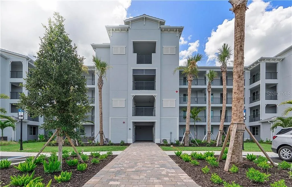 2 bed, 2.0 bath, 1154 sqft, $6,000 — Photo 2