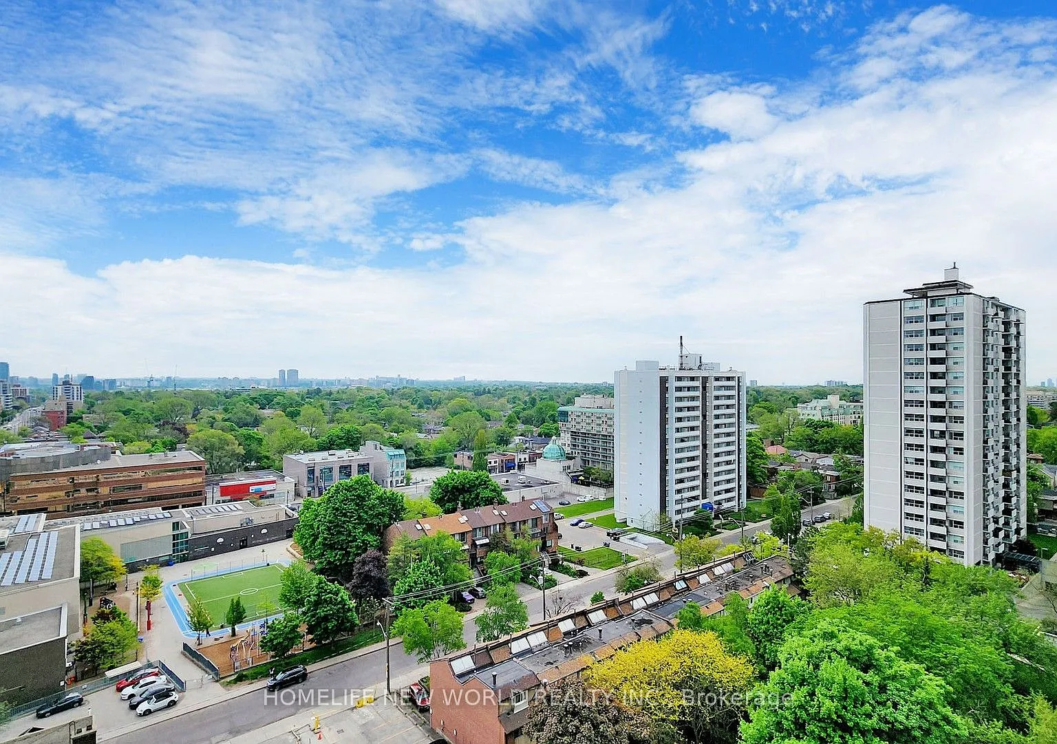 125 Redpath Ave — Photo 4