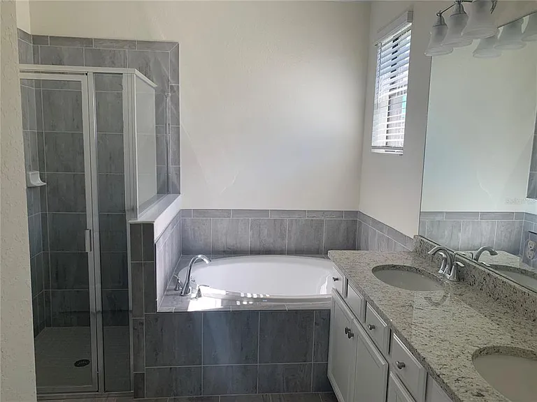 17212 Blue Ridge Pl — Photo 12