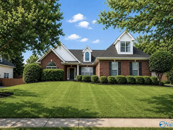 2614 Bransford Trl SE, Owens Cross Roads, AL 35763