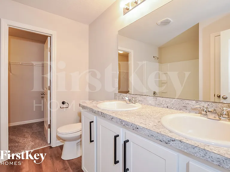 111 Pine Circle Dr — Photo 12