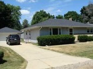 618 S Bostwick St, Charlotte, MI