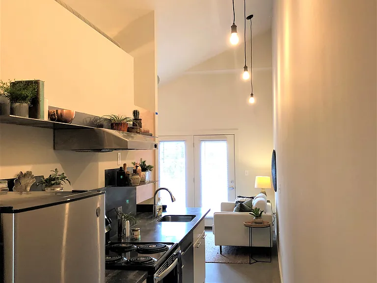De Tonty Street Residences — Photo 65