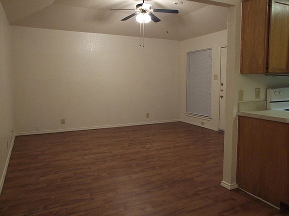 3rd image of 6867 S Creek Dr