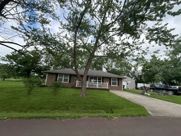 305 N Pennsylvania Ave, East Lynne, MO 64743