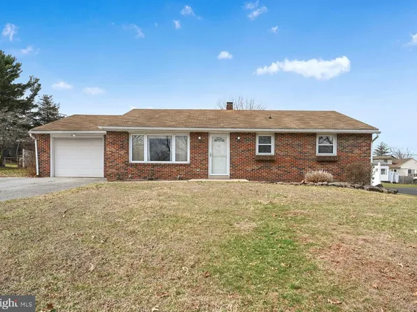 7 Sharp Ave, Denver, PA 17517