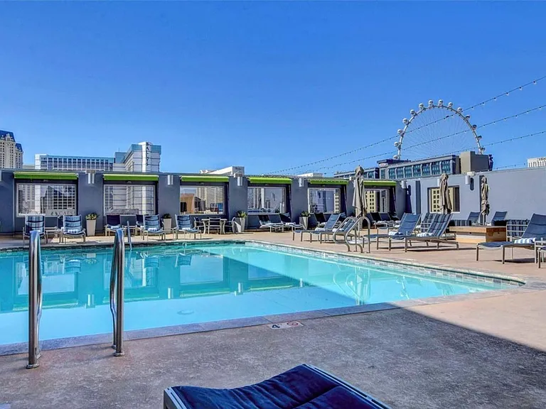 211 E Flamingo Rd #ID1501423P — Photo 28