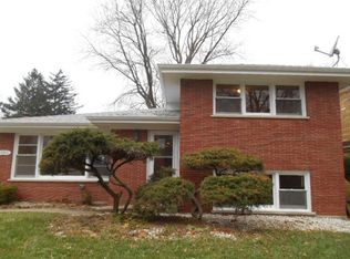 17104 Whittier Ave, Hazel Crest, IL 60429