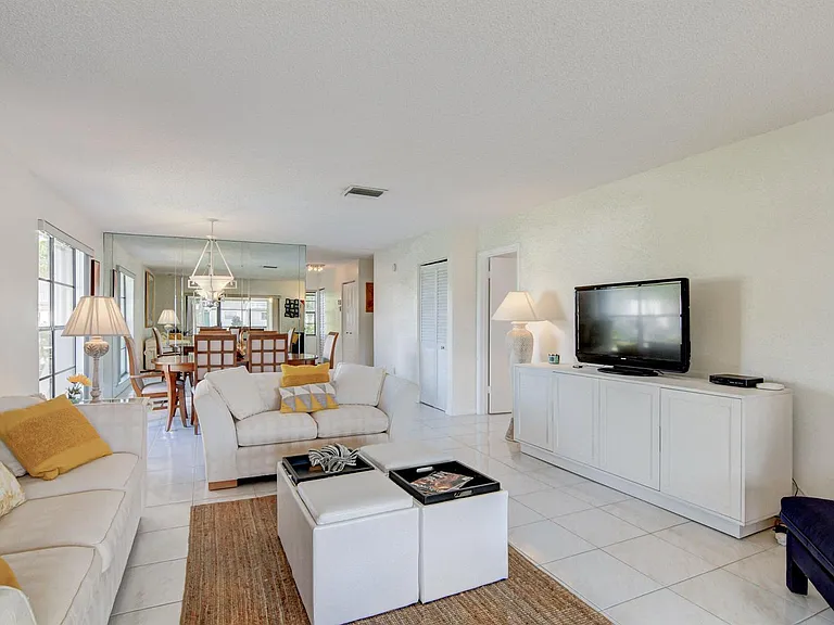7911 Eastlake Dr #H — Photo 18