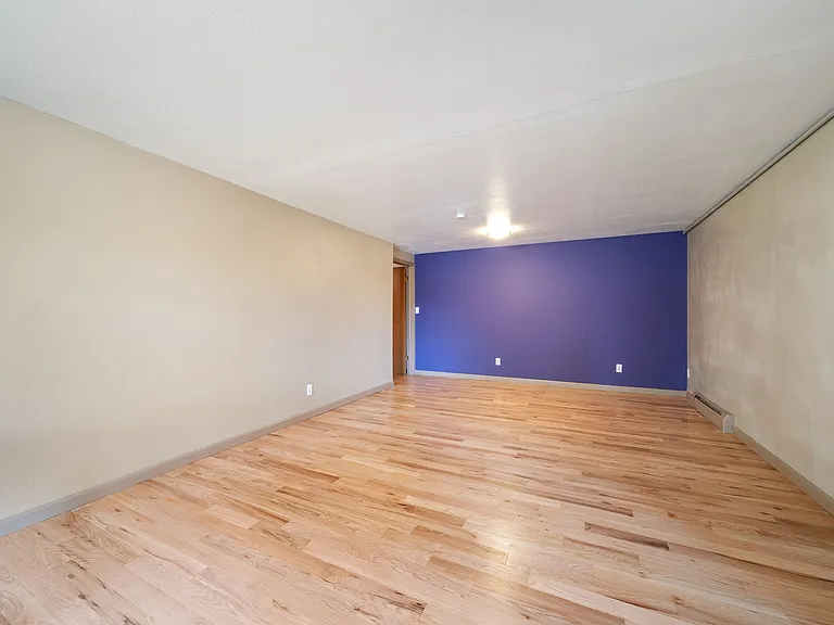 Living room 4