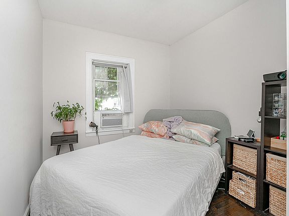 5th image of 22-18 38th St #2
