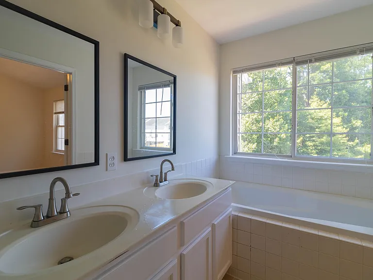 11525 Leland Pl — Photo 10