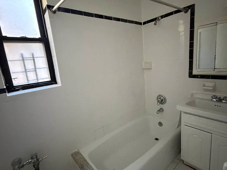 4015 Hampton St #3H — Photo 6
