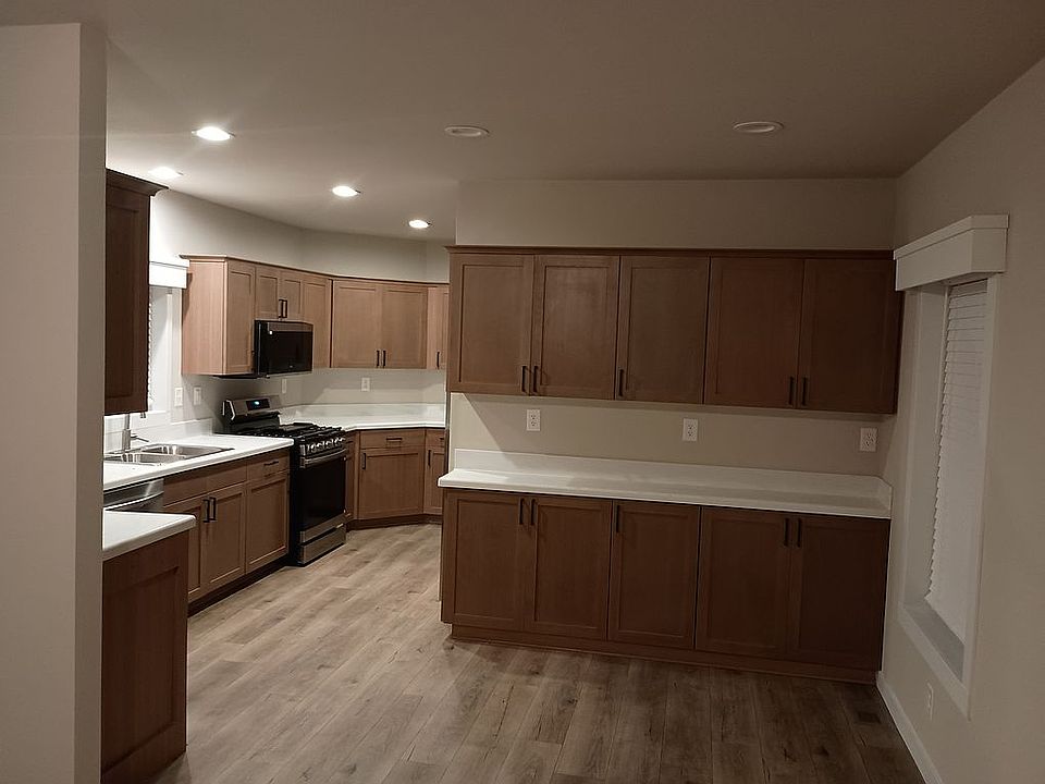 1st image of 799 Calle Rosas
