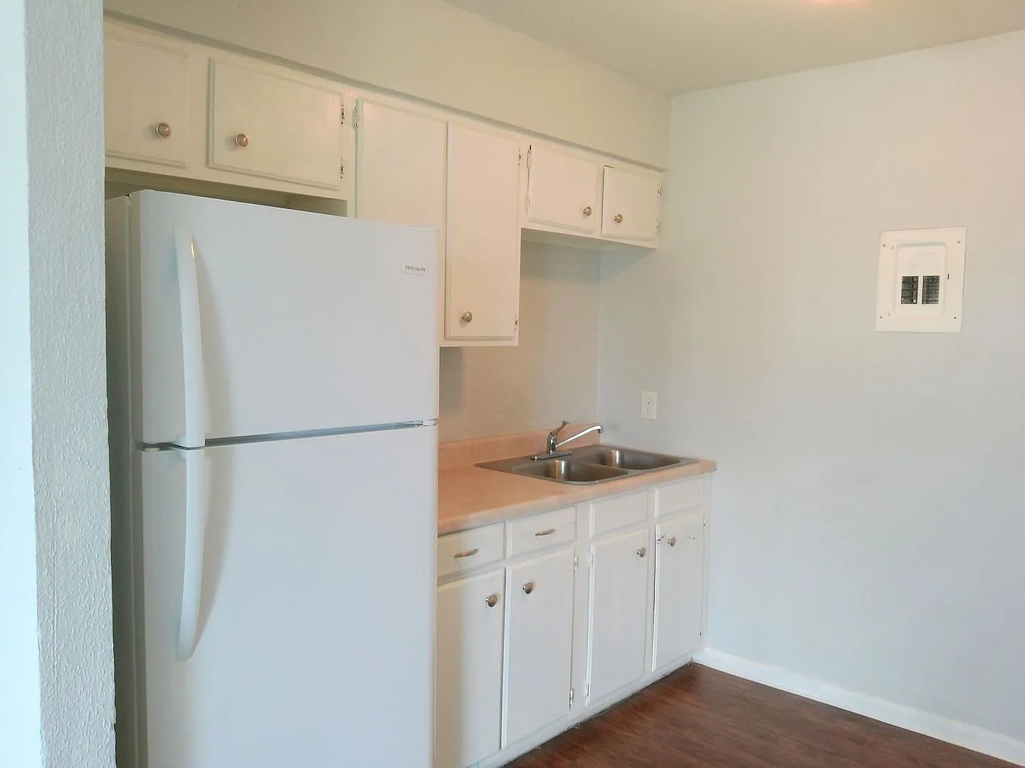 2026 Waldron Unit 203 - 1/Bed 1/Bath - $695/month — Photo 3
