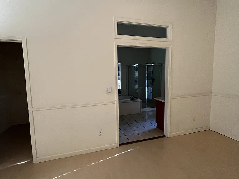 2142 N Arbor Ave — Photo 12
