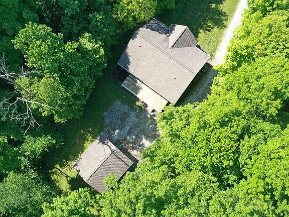 5th image of 3286 Apple Valley Dr