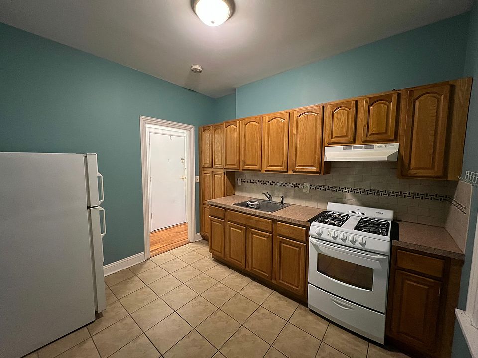 1st image of 160 Avenue C #14E
