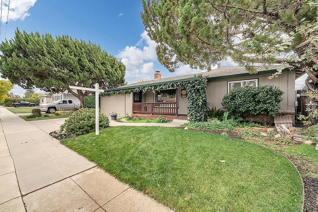 3855 Yale Way photo 1