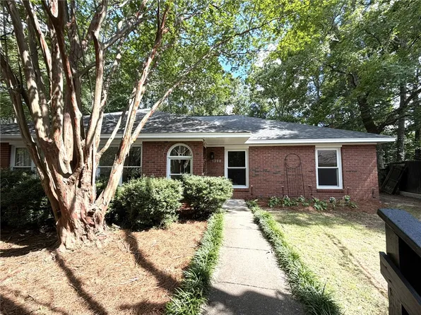 1398 Kurt Cir, Auburn, AL 36830