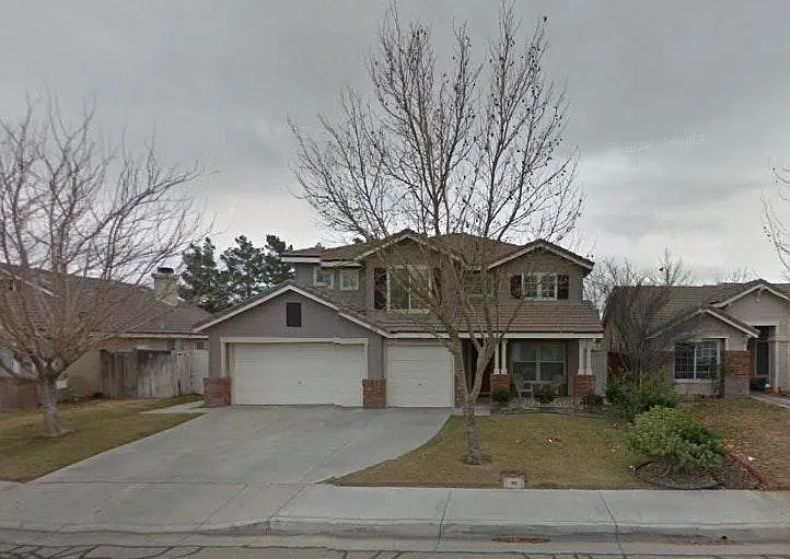 4 bed, 1756 sqft, $3,300 — Photo 1