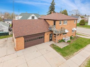 2303 Marshall St, Manitowoc, WI 54220