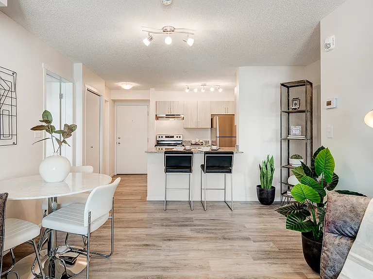 25 Clydesdale Ave — Photo 18
