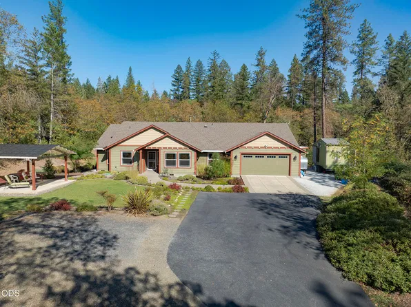 200 Stewart Rd, Grants Pass, OR 97526