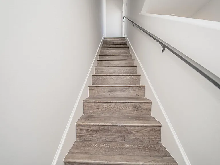 4526 1/2 Saint Charles Pl — Photo 12