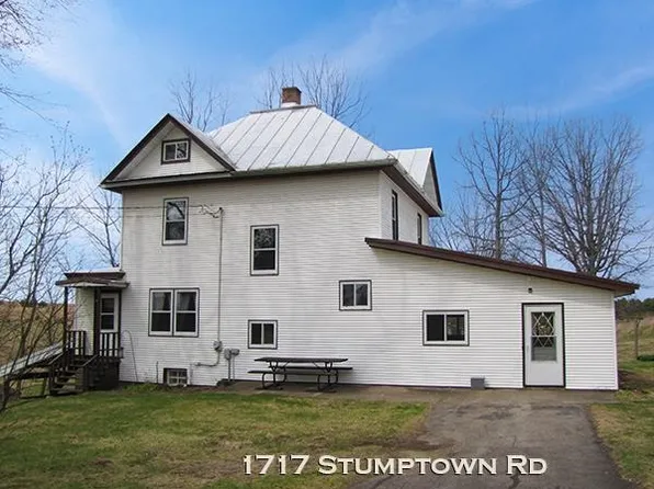 1717 Stumptown Rd, Platteville, WI 53818