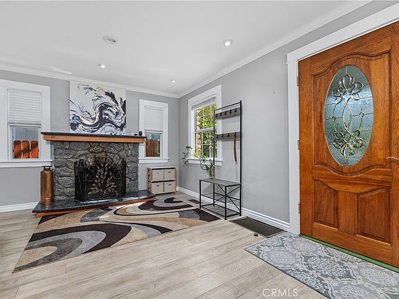 2nd image of 10739 Helendale Ave